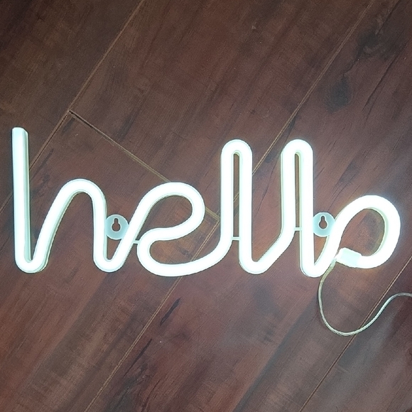 White LED 'Hello' Sign - Picture 2 of 6